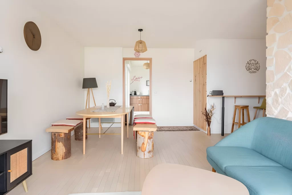 Vue d'ensemble de l'espace commun de l'appartement FlatZen à Cergy